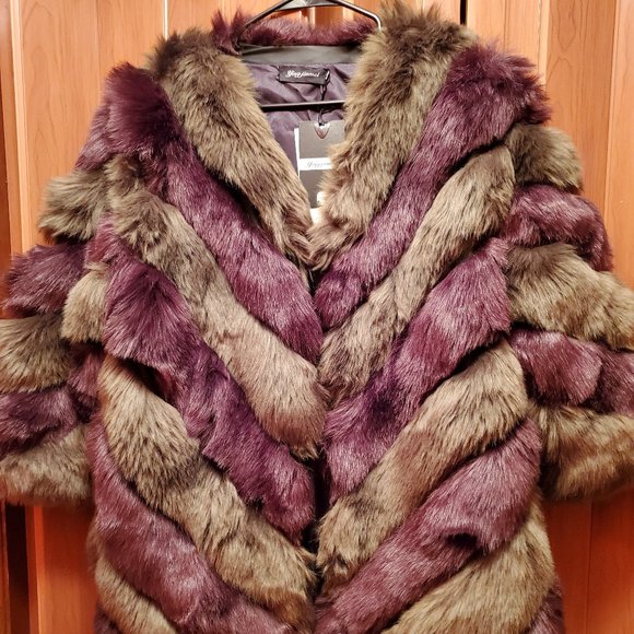 Mixed color fuzzy coat - Picture 1 of 2